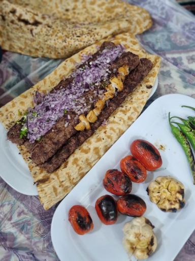 عکس کباب ساطوری بناب آذربایجان شعبه آراز