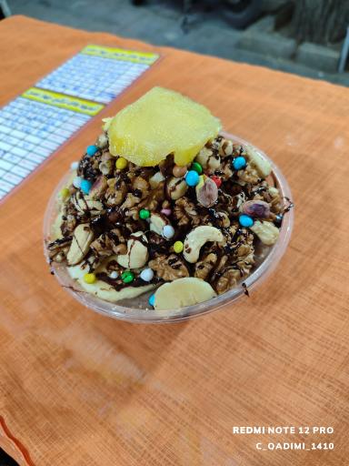 عکس کافه آبمیوه و بستنی قدیمی