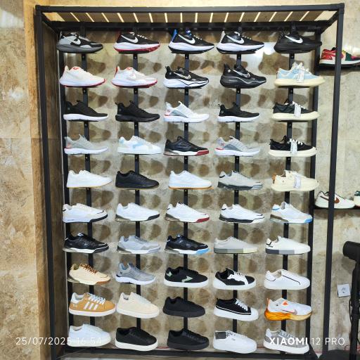 عکس فروشگاه کفش آرجی