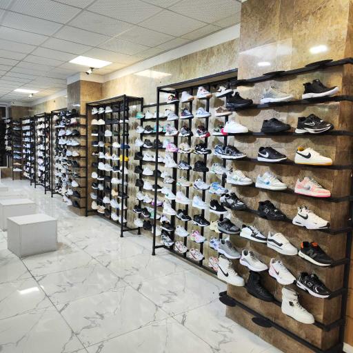 عکس فروشگاه کفش آرجی