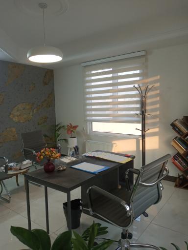 عکس کلینیک فانوس خرد (مرکز خدمات روانشناسی و مشاوره)