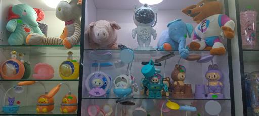 عکس فروشگاه ماگ بوووم 