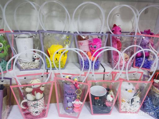 عکس فروشگاه ماگ بوووم 