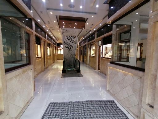 عکس مرکز تجاری مجدی نسب