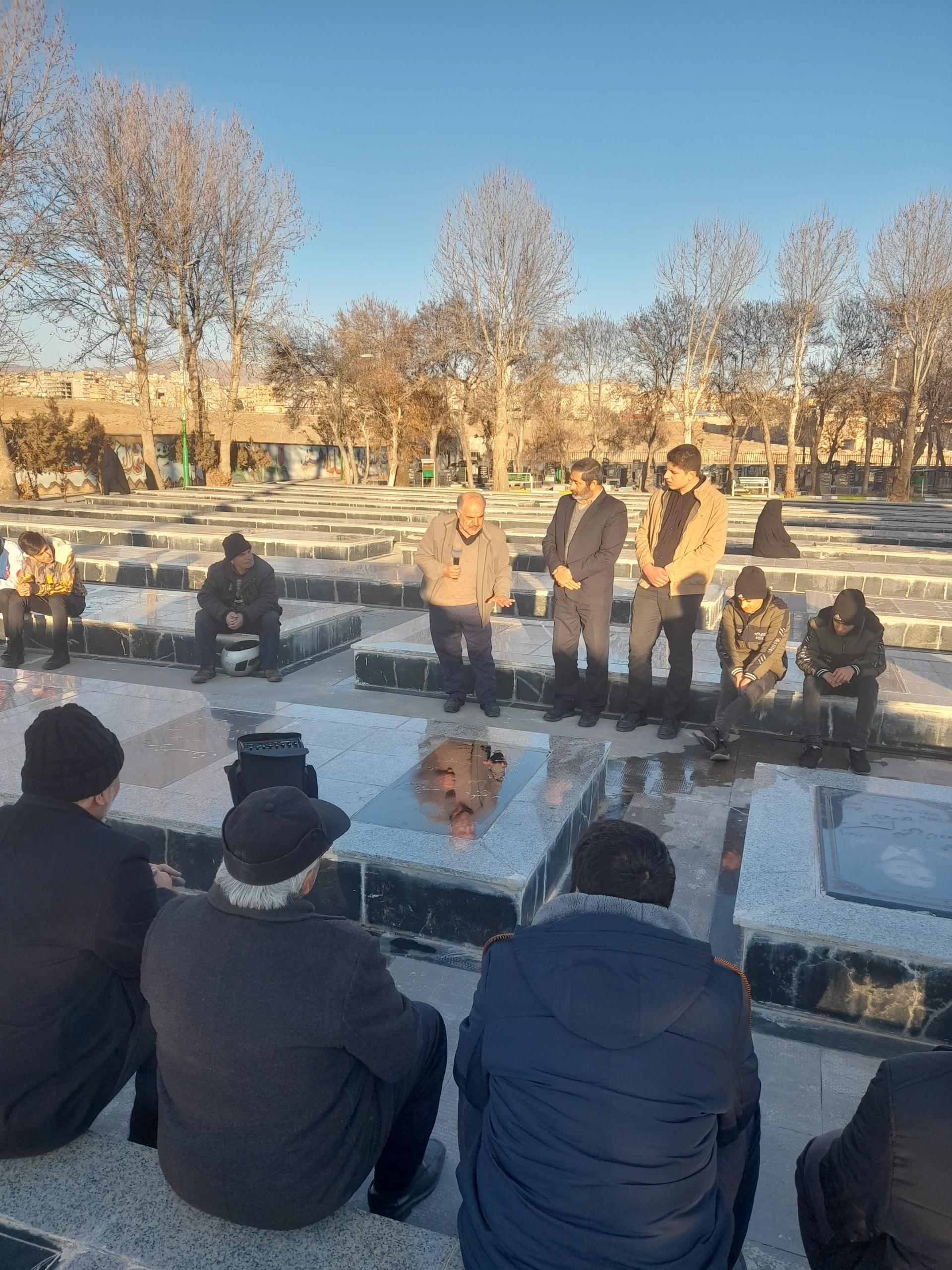 عکس گلزار شهدا