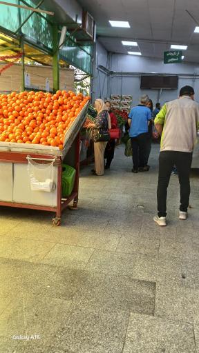 عکس بازار میوه و تره بار پیروزان