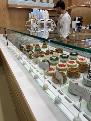 عکس کافه رستوران میورا