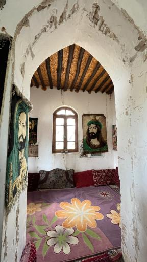 عکس قدمگاه علی بن حسین