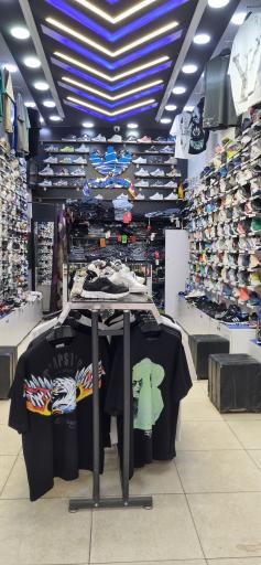 عکس کتونی رضا