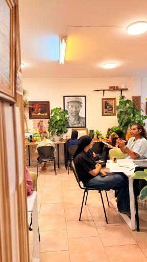 عکس آموزشگاه نقاشی تهرانسر سبز