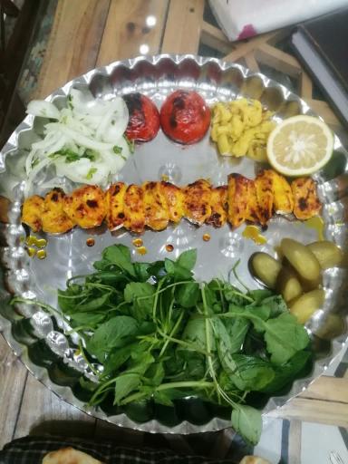 عکس کبابی ودیزی سرای آذربایجان