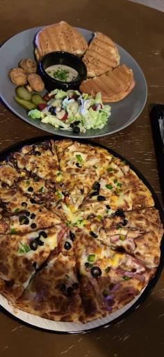 عکس کافی‌شاپ راز