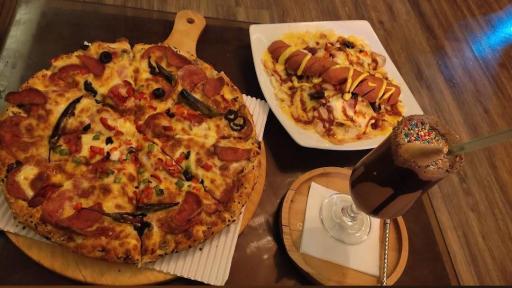 کافی‌شاپ راز