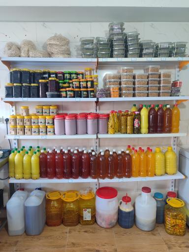 عکس سبزی خردکنی بانو