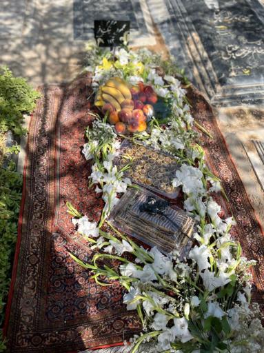 عکس مزار حاج محمود نیکفر 