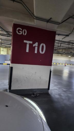 عکس پارکینگ ایرانمال