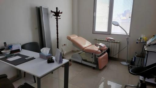 عکس کلینیک زیبایی بانوان لنیا