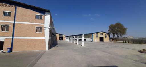 عکس انبار مرکزی ستاره قطعات بنیس