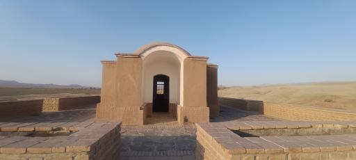 عکس مقبره شیخ حسن جوری