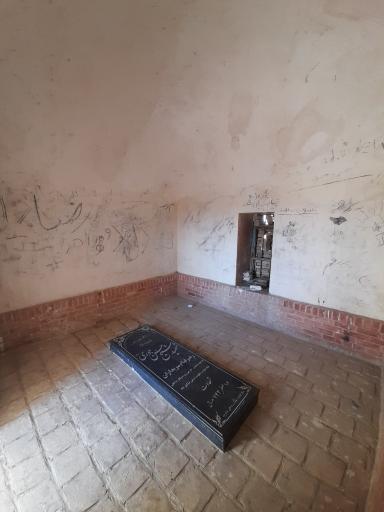 عکس مقبره شیخ حسن جوری