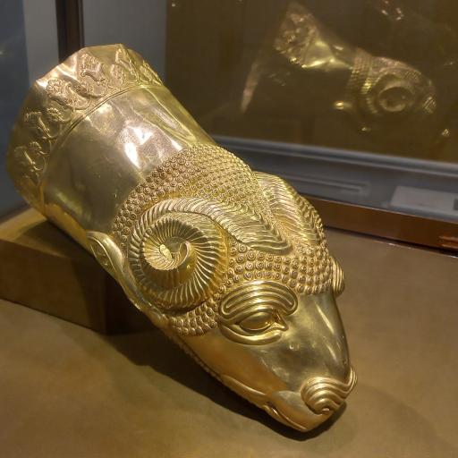 عکس موزه رضا عباسی