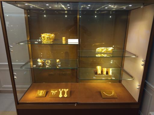 عکس موزه رضا عباسی