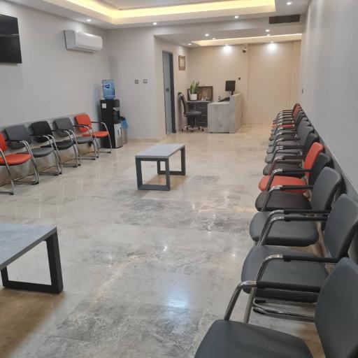 عکس دکتر حمید حصاری کیا فوق تخصص جراحی ستون فقرات