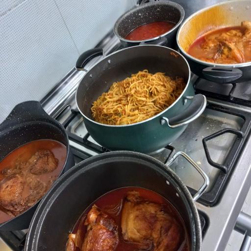 عکس آشپزخانه و تهیه غذا سره پز 