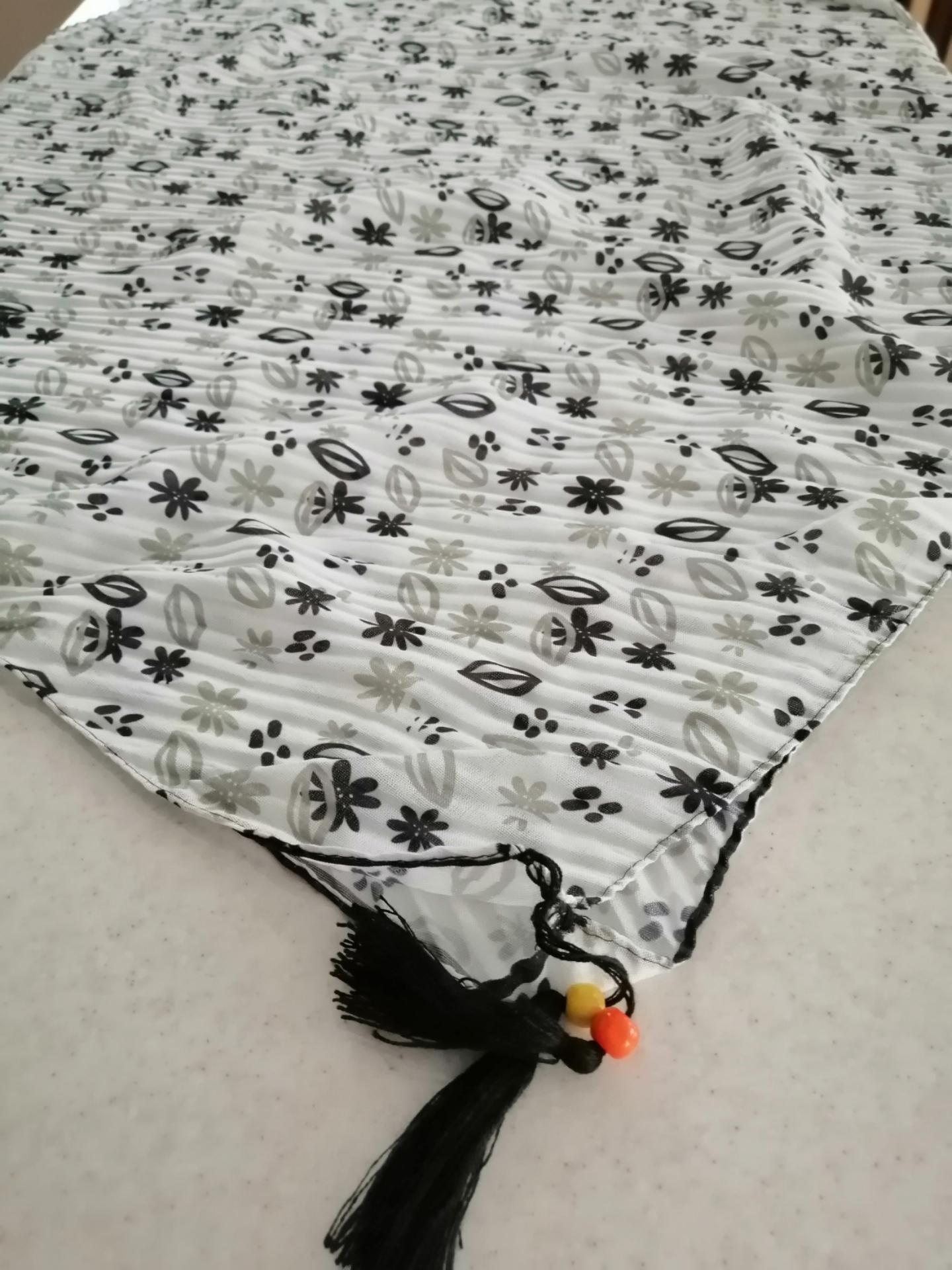 عکس تولیدی و پخش عمده روسری و شال رزامیس