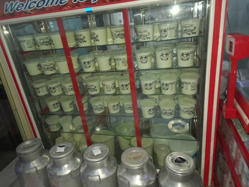 عکس لبنیات لُــران 