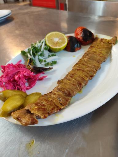 عکس رستوران قصر طلایی