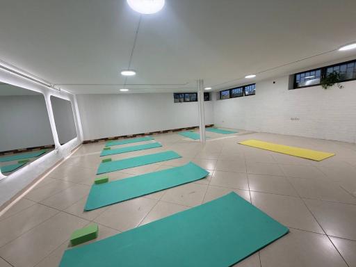 عکس آکادمی تخصصی یوگا و پیلاتس سرای خورشید