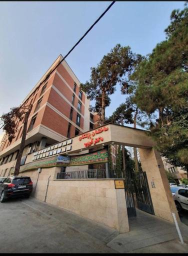 عکس دکتر حمید حصاری کیا فوق تخصص جراحی ستون فقرات