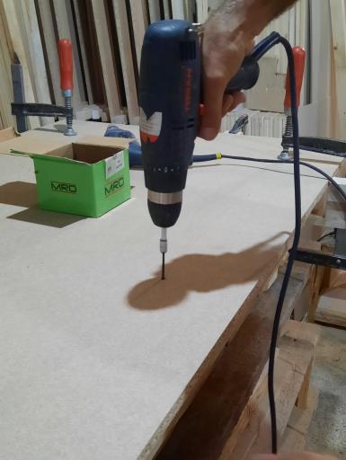 عکس کف تخت خواب شرکت آذر صنعت ابراهیمی