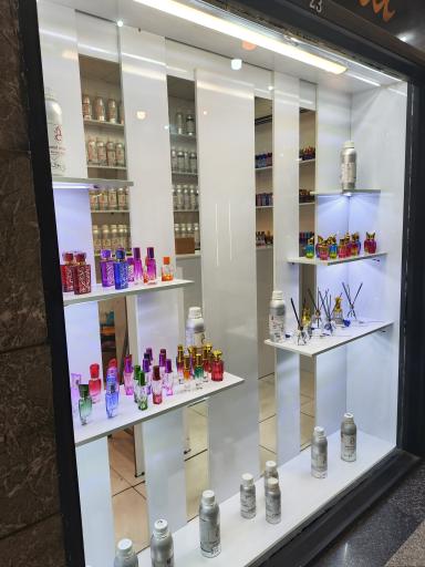 عکس فروشگاه عطر حمید شارابوت