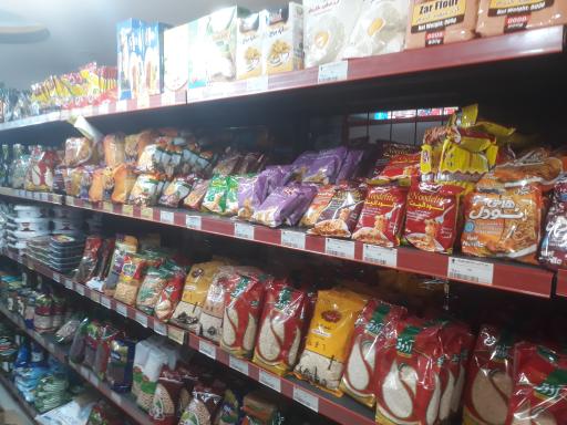 عکس فروشگاه افق کوروش