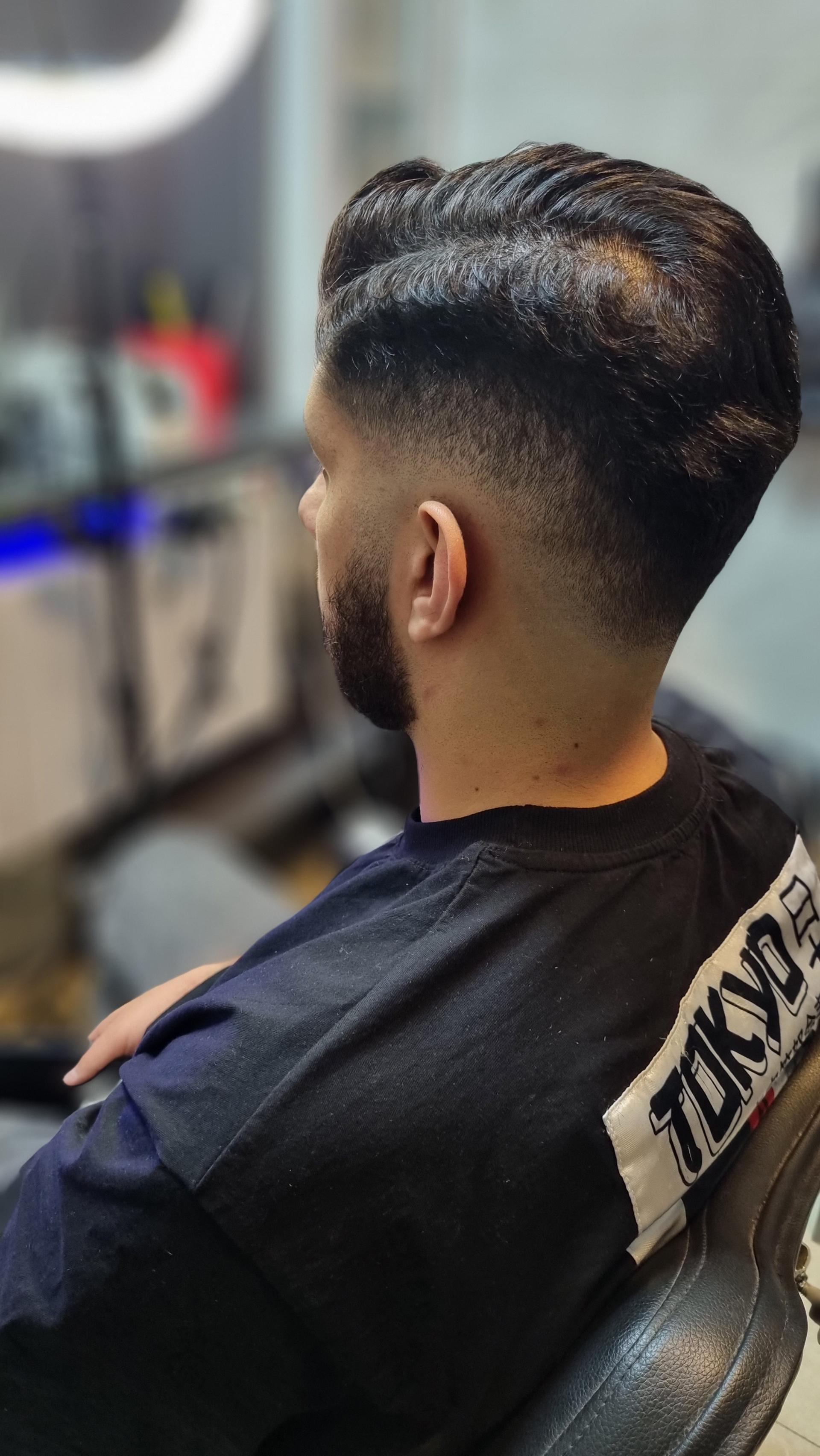 عکس آرایشگاه AZcut