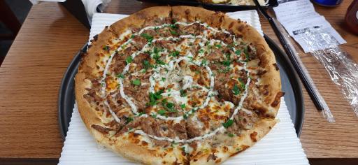 عکس پیتزا خاتون