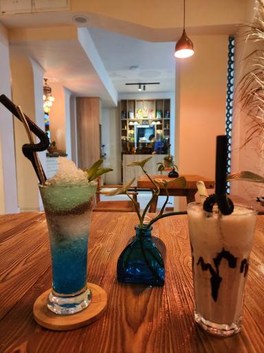 عکس کافه رستوران طرفه