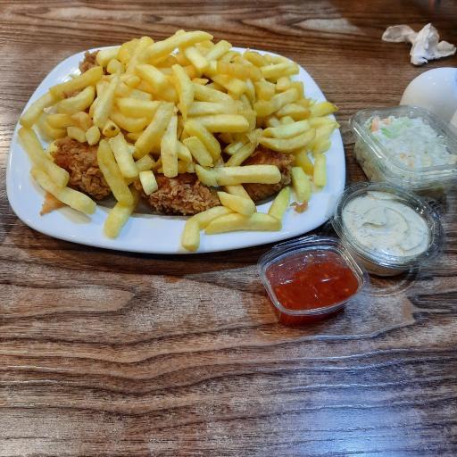 عکس پیتزا پرنیان