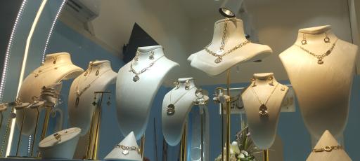 عکس گالری طلا و جواهرات ثروت