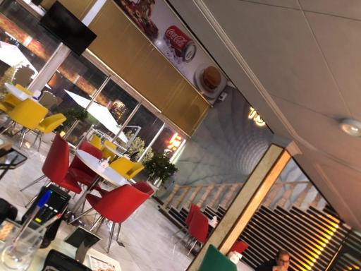 عکس فست فود تایگر