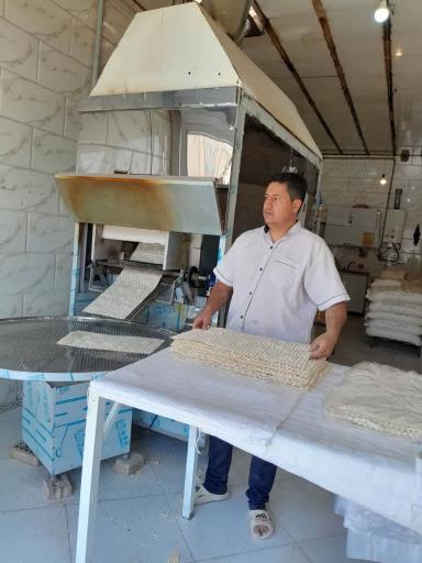 عکس نانوایی لواشی