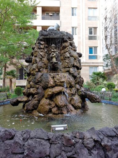 عکس برج باغ ساقدوش