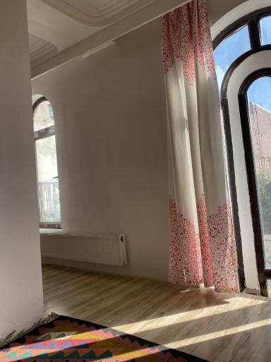 عکس هتل ایده آل بوتیک