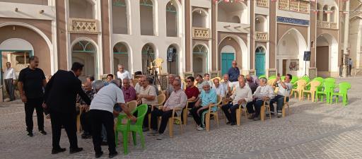 عکس محور و میدان تاریخی حاج امین 