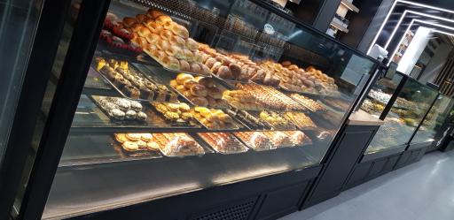 عکس مجموعه نان و شیرینی آتنا