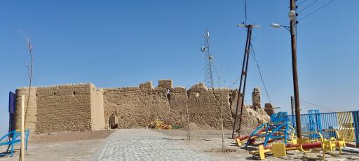 عکس قلعه هنجن