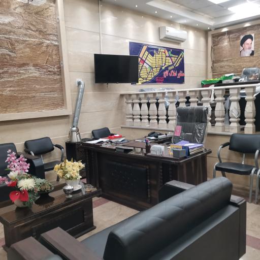 عکس مشاورین املاک کاج