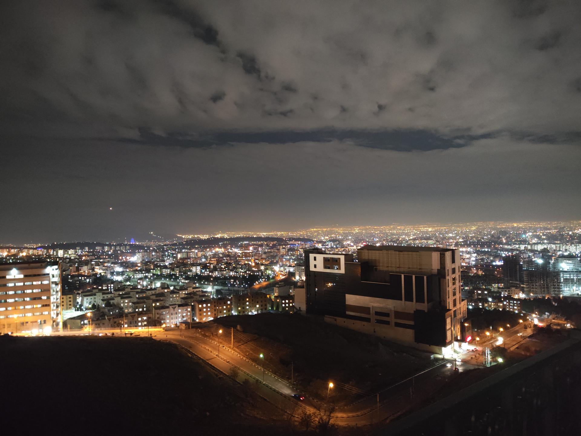 عکس بام محک